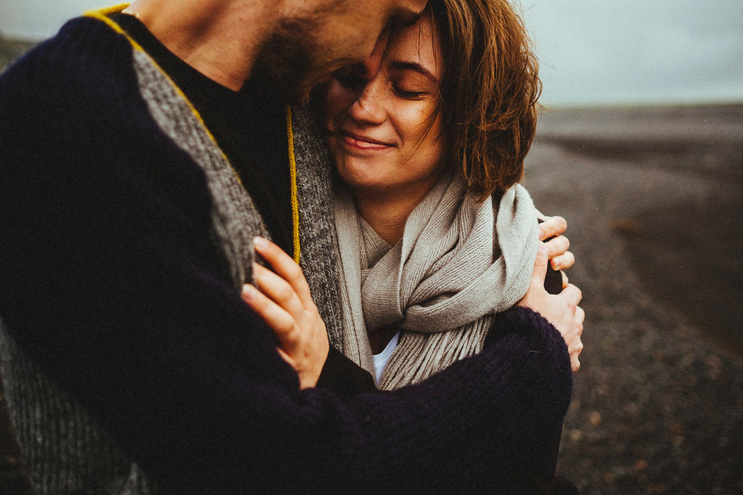 iceland engagement session