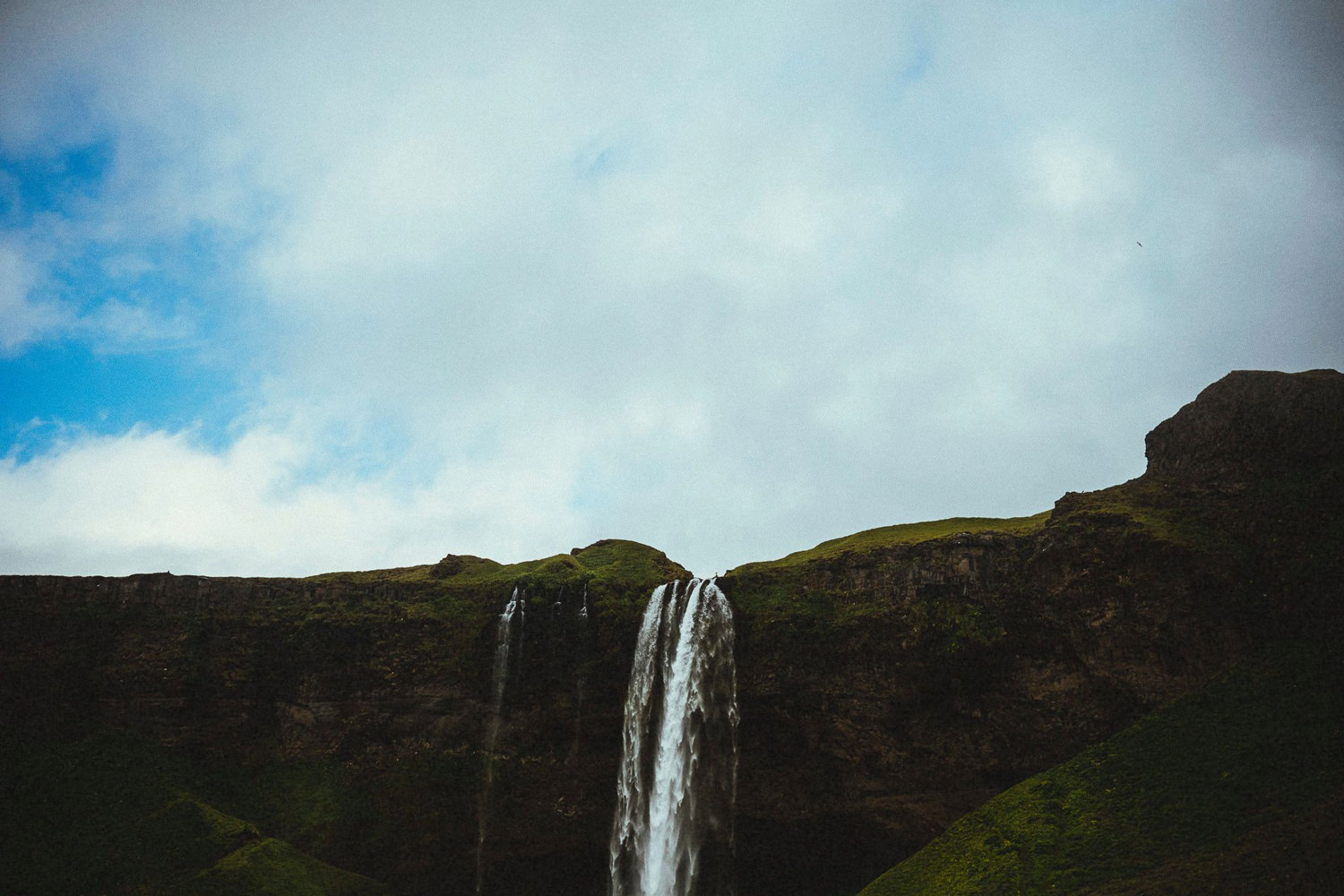 iceland engagement session